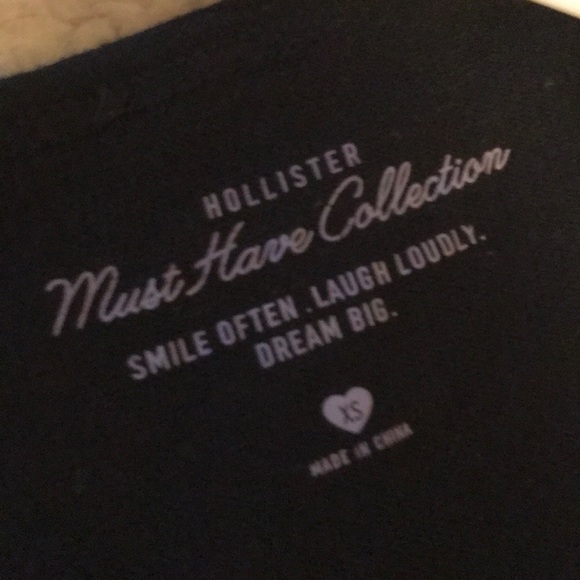 Black long sleeves with cuts on the shoulders - Picture 2 of 2